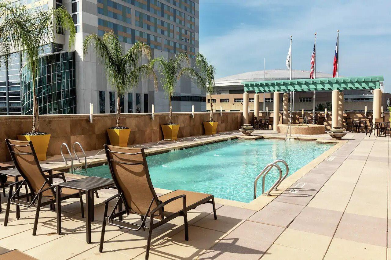 Embassy Suites Houston - Downtown Eksteriør billede