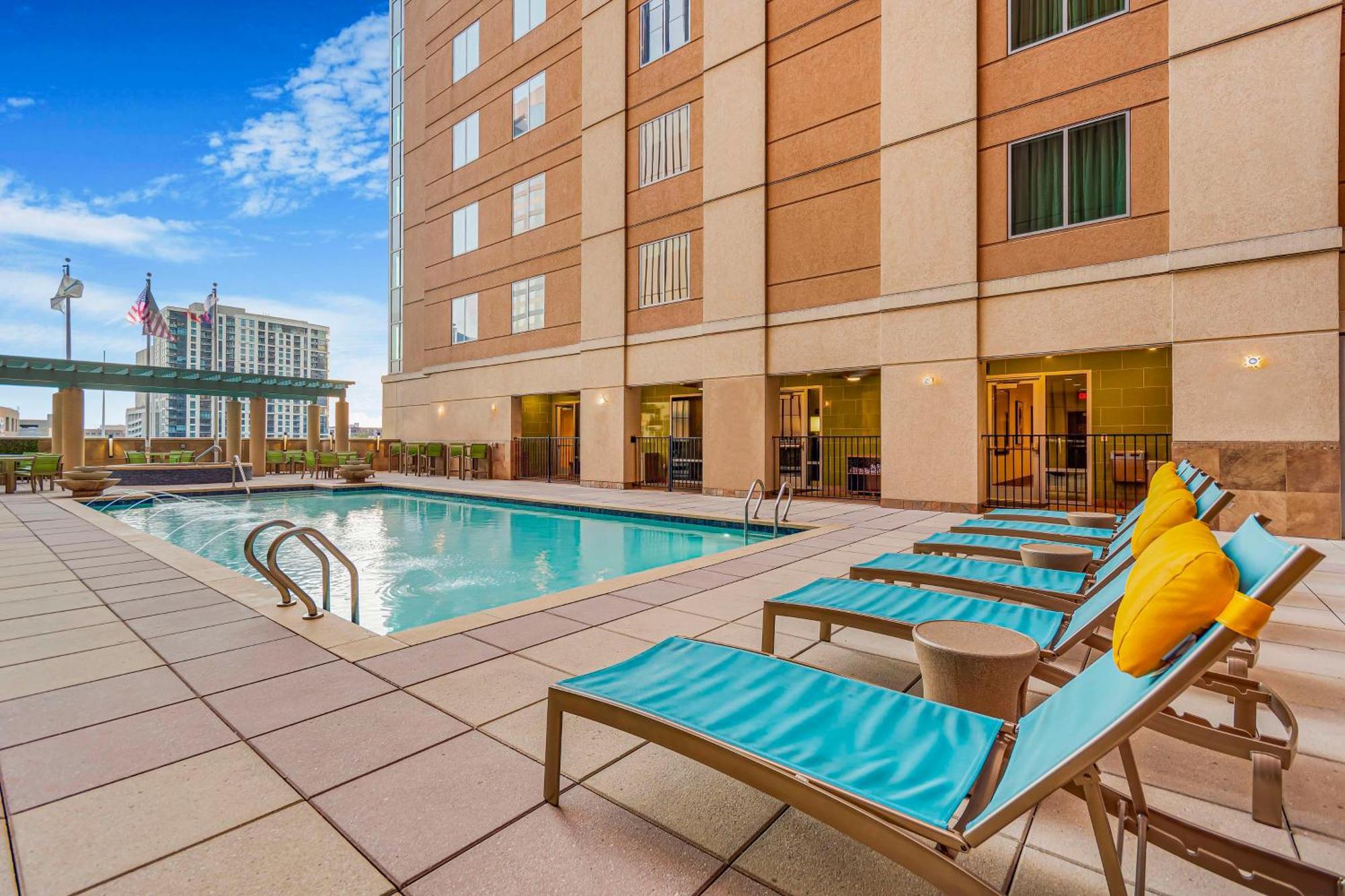 Embassy Suites Houston - Downtown Eksteriør billede