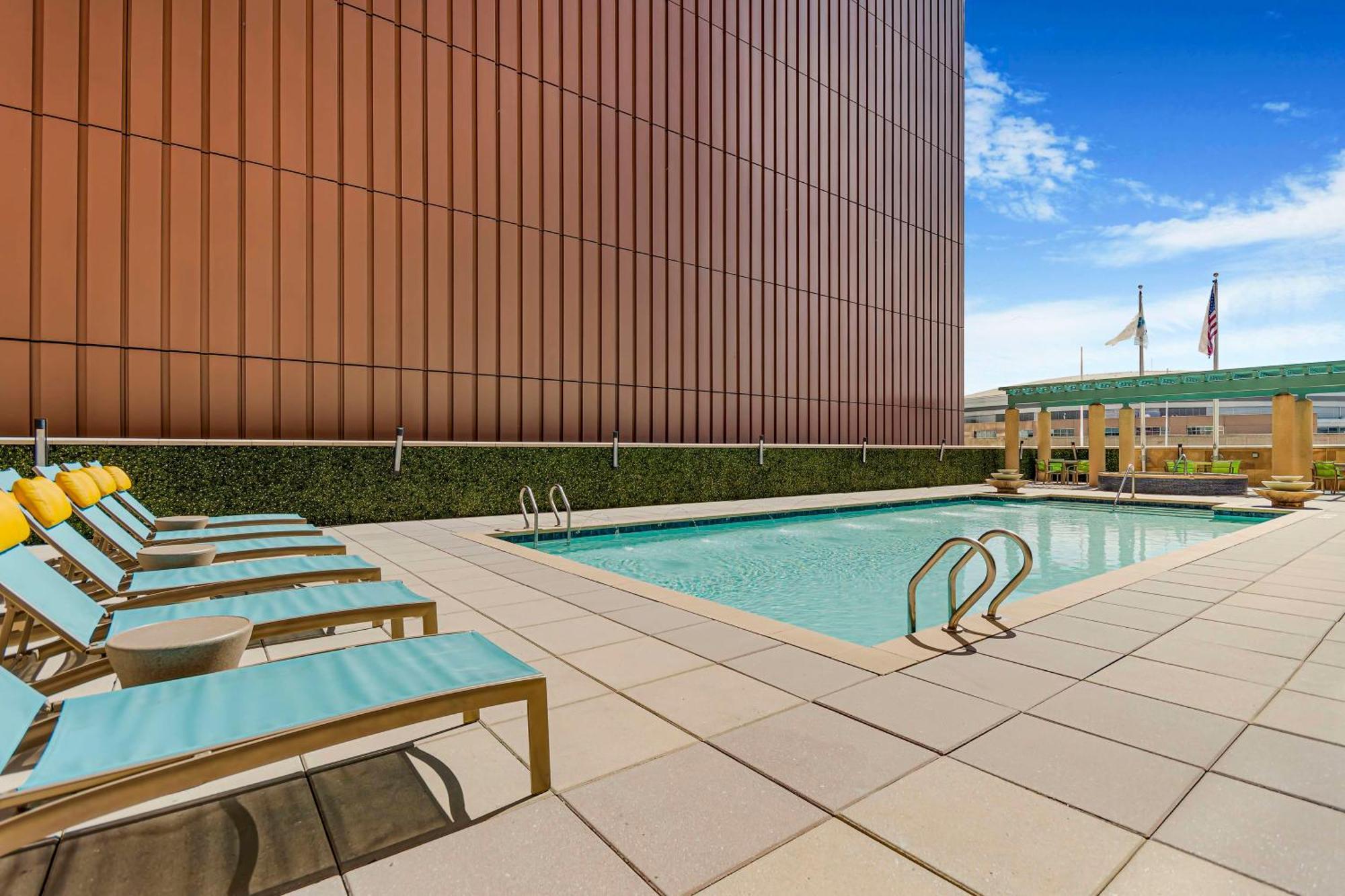Embassy Suites Houston - Downtown Eksteriør billede