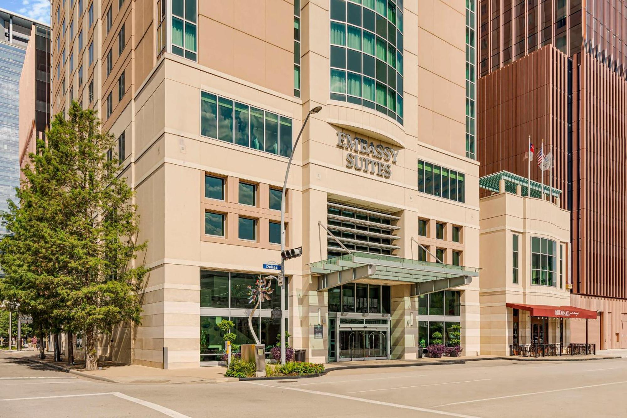 Embassy Suites Houston - Downtown Eksteriør billede