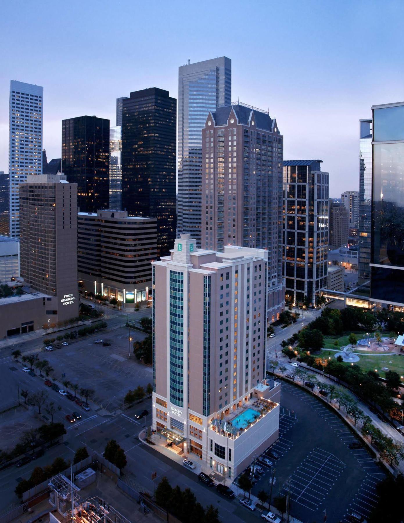 Embassy Suites Houston - Downtown Eksteriør billede
